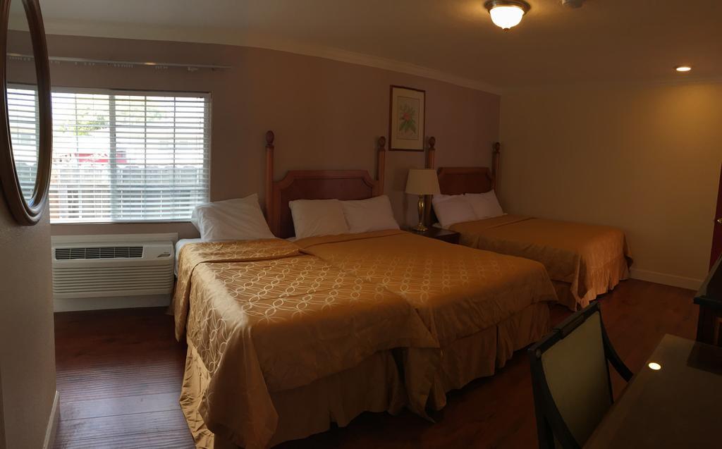 Wagon Wheel Motel Салинас Экстерьер фото